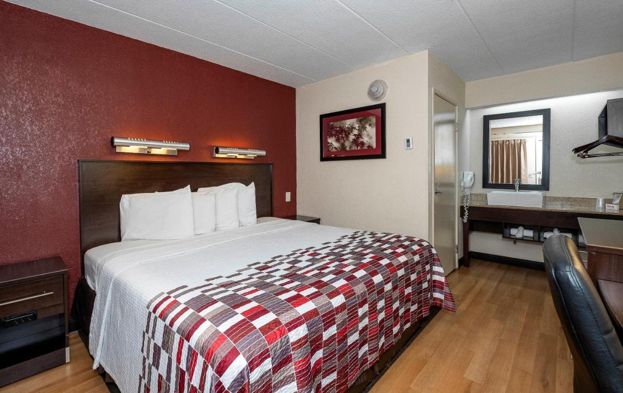 מאונט לאורל Red Roof Inn Mt Laurel מראה חיצוני תמונה
