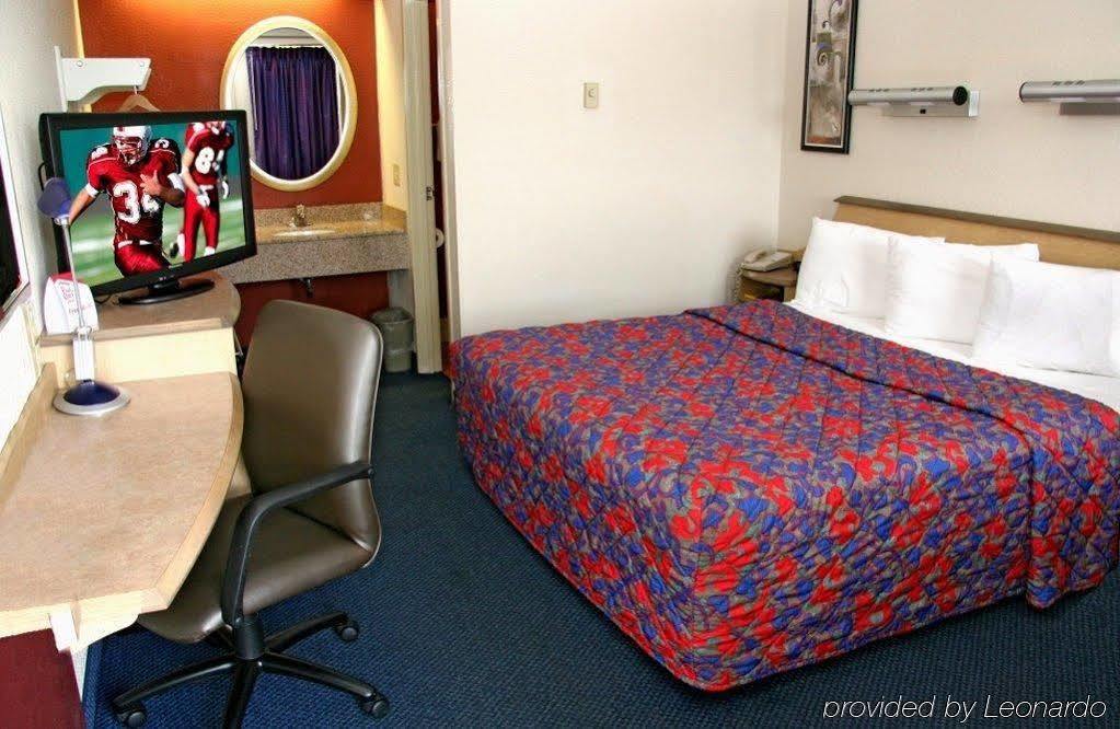 מאונט לאורל Red Roof Inn Mt Laurel מראה חיצוני תמונה